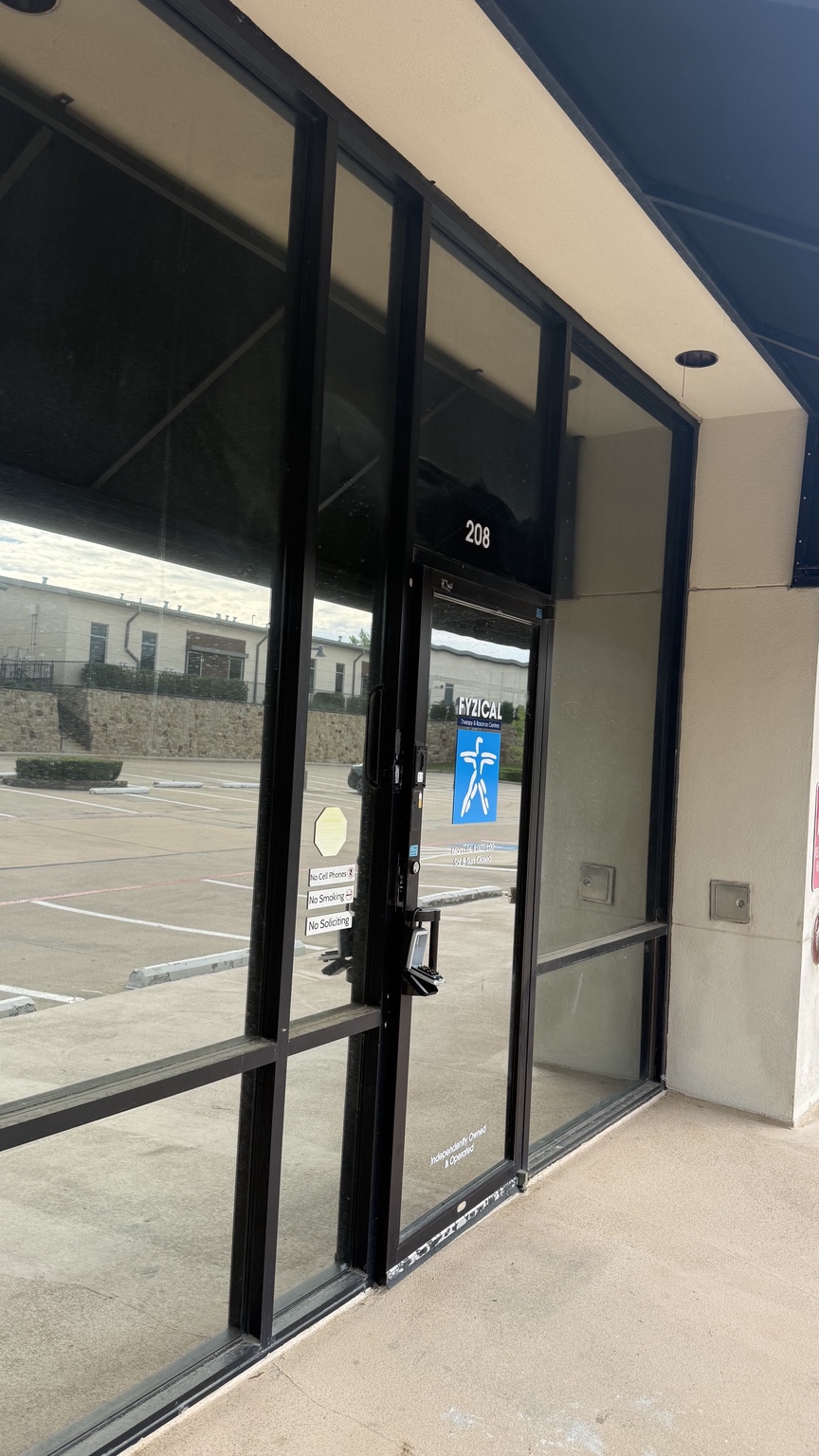 Commercial windows after Shine Bros cleaning